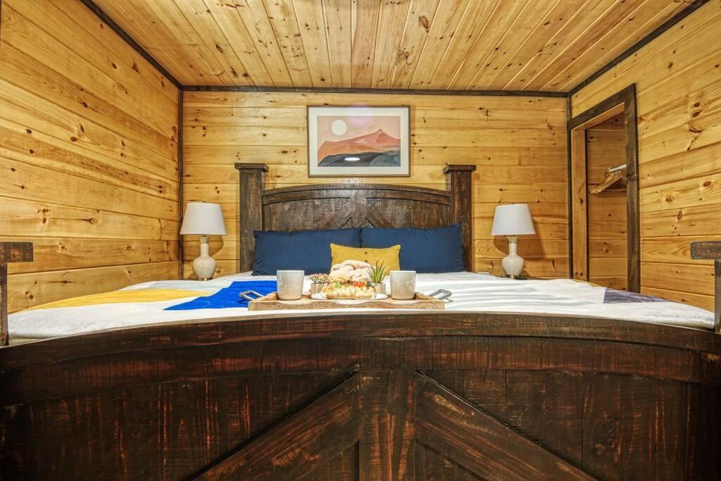 Adventure Retreat/Cabin/Pool+Hot Tub/Game Room+Theater Sevierville Eksteriør billede